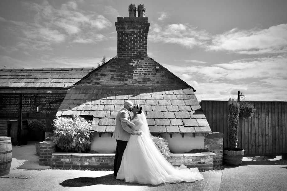 Steven & Kayleigh at The Barn at Yewtree&nbsp;Farm